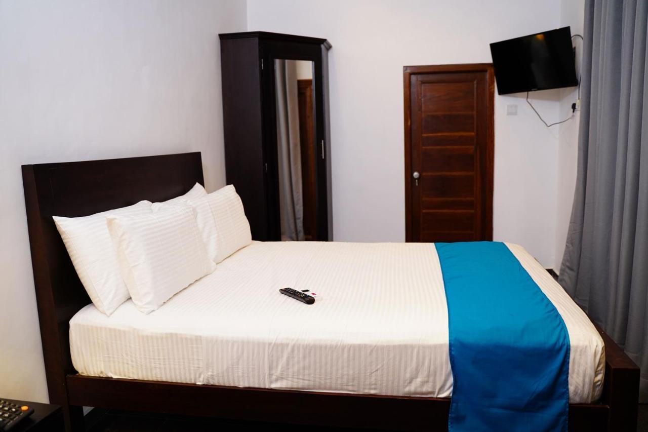 Village Hotel Northern Point Point Pedro ภายนอก รูปภาพ